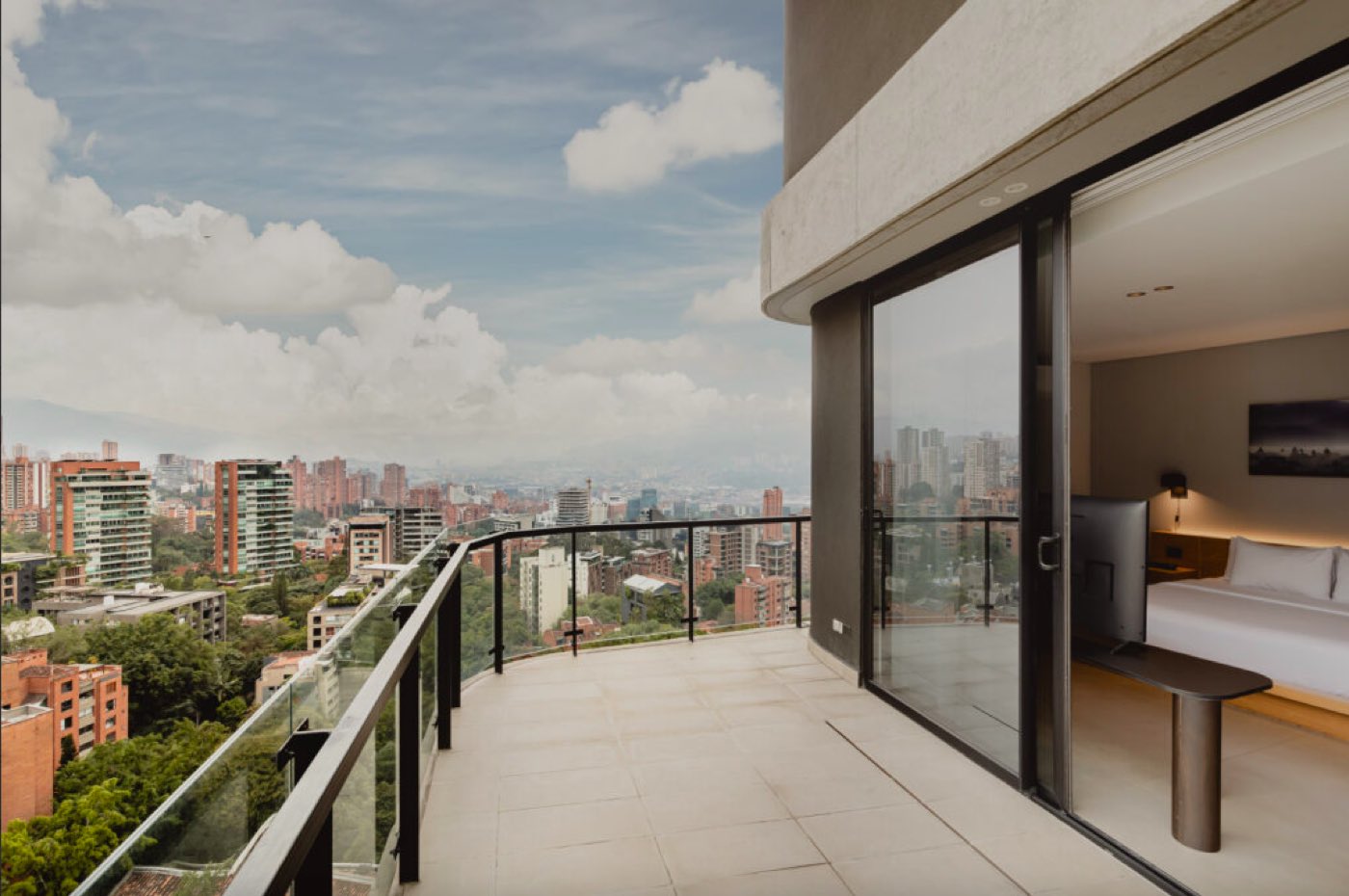 Terraza y habitación, acabado Noir