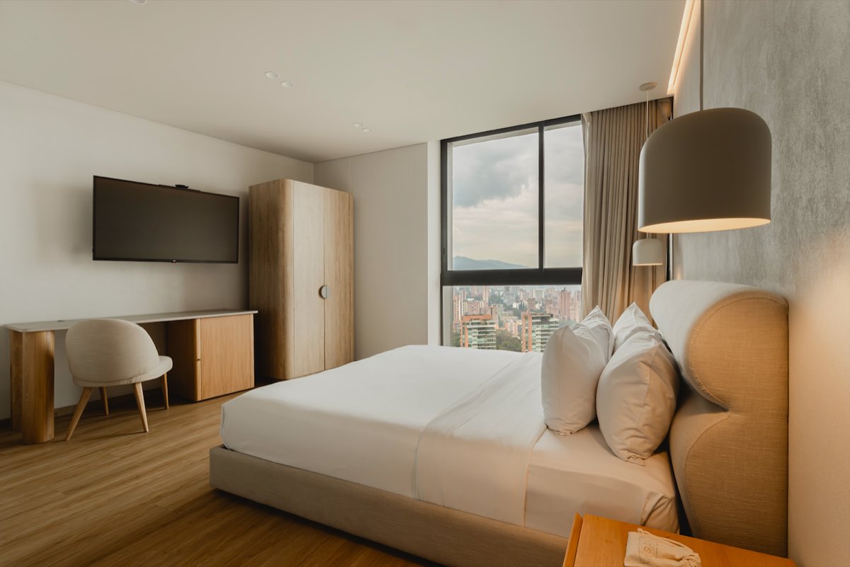 Grand Suite, Blanc finish